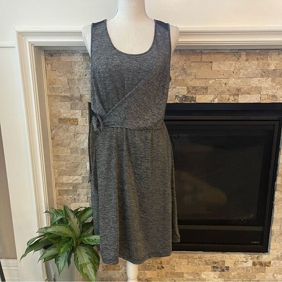 Athleta Sweet Saturday Faux Wrap Gray Dress size Medium - Picture 2 of 3